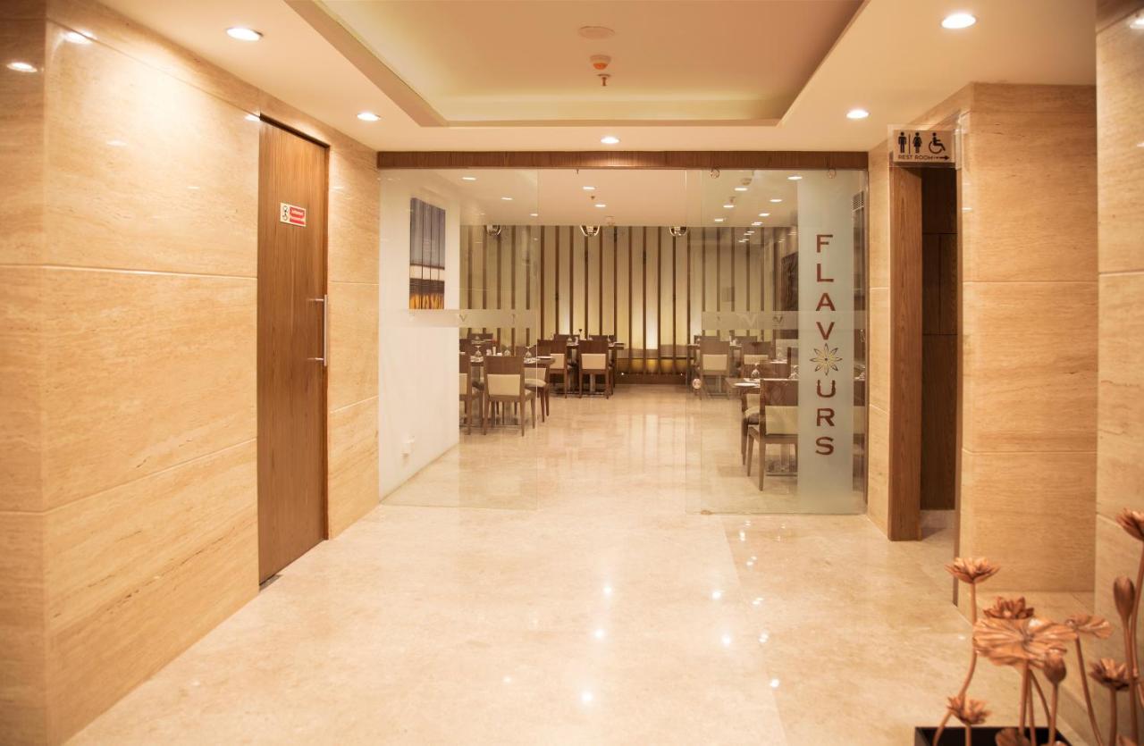 V 7 Hotel Chennai Luaran gambar