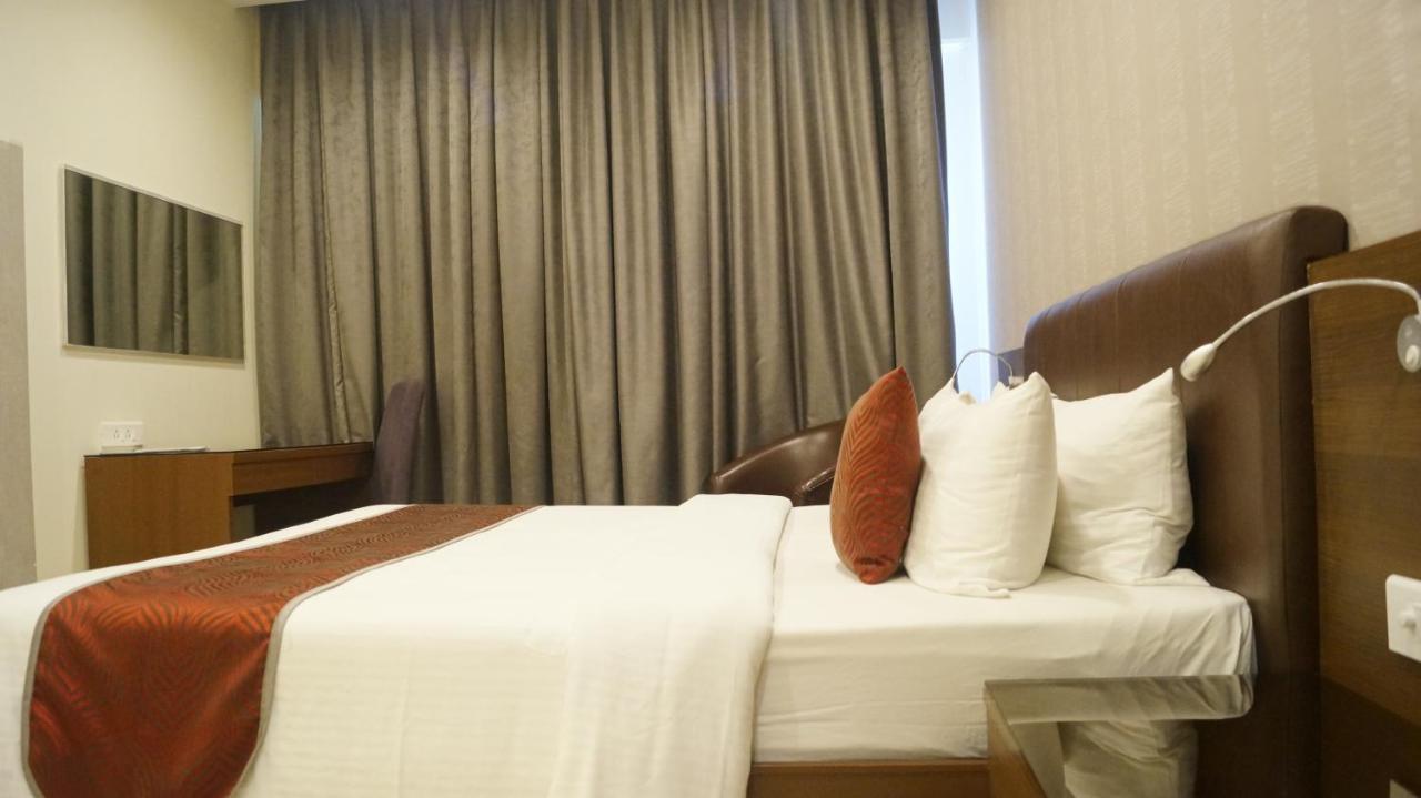 V 7 Hotel Chennai Bilik gambar