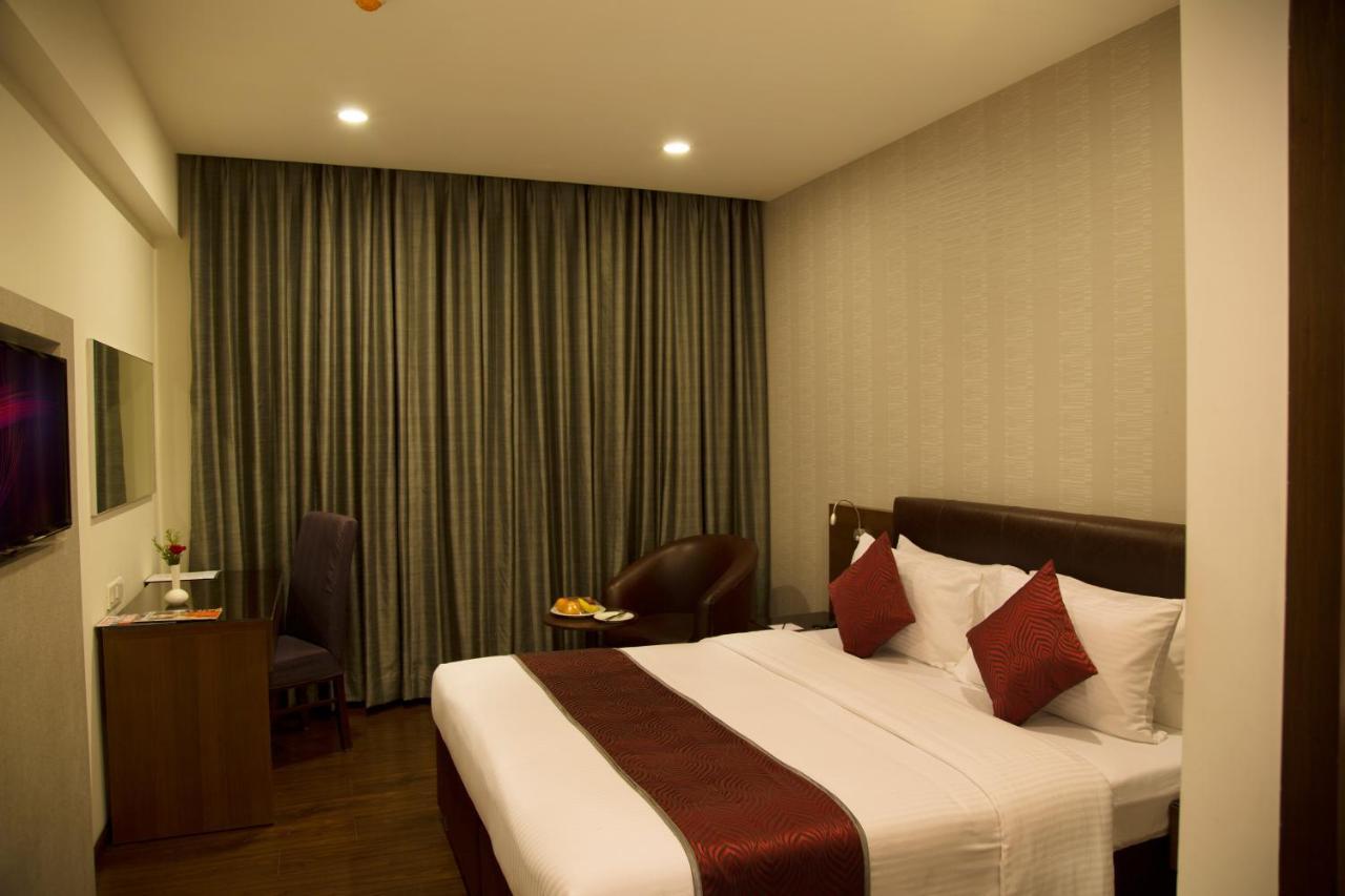 V 7 Hotel Chennai Luaran gambar