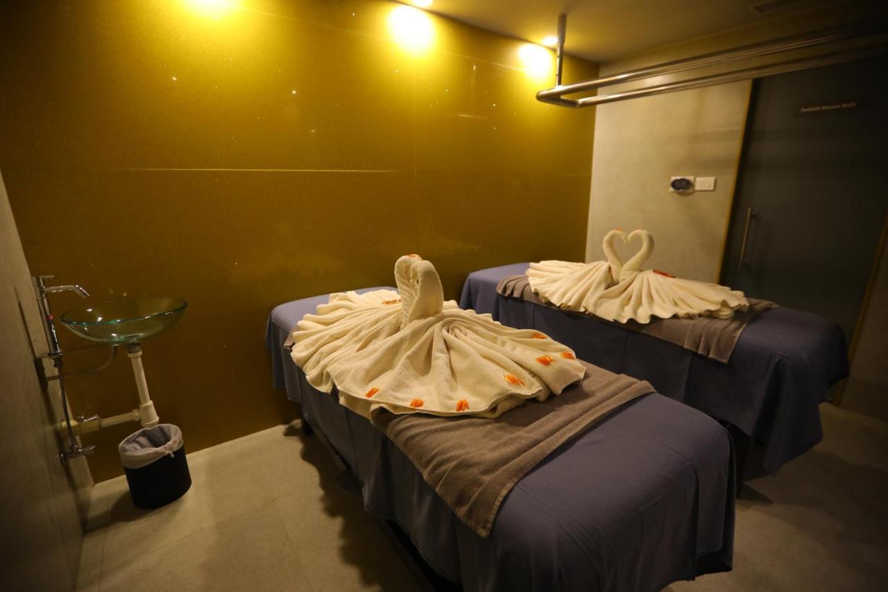 V 7 Hotel Chennai Luaran gambar