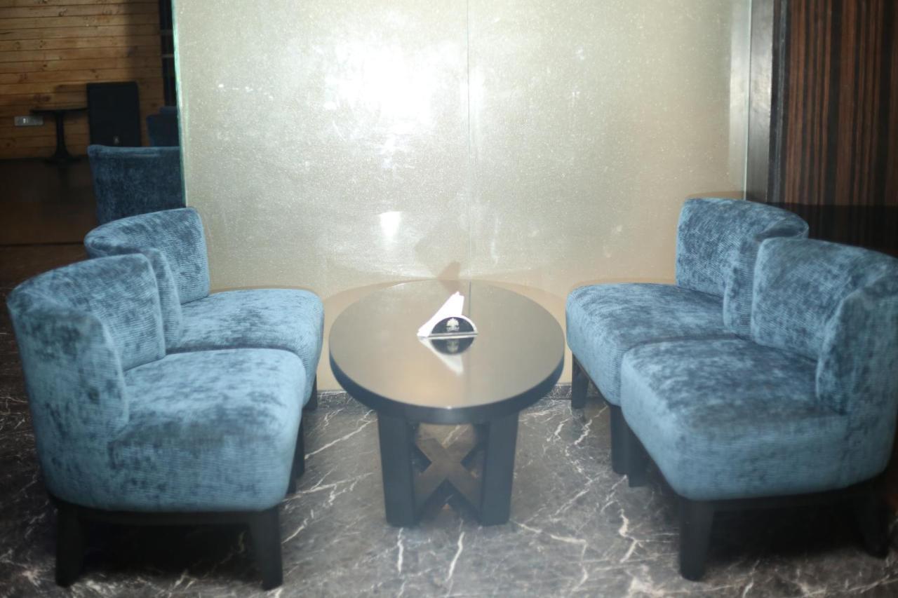 V 7 Hotel Chennai Luaran gambar